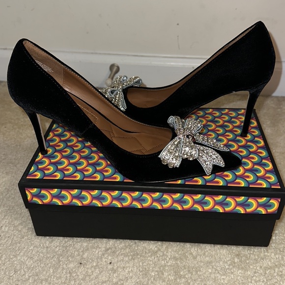 Black suede heels (worn once for a photo shoot) - Picture 2 of 5